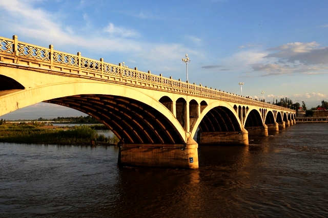 The Ili River Bridge